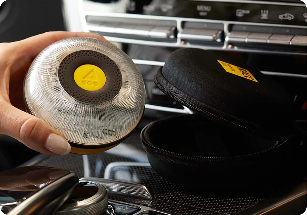 Normativa y consejos para el uso internacional de la baliza V16 con geolocalización