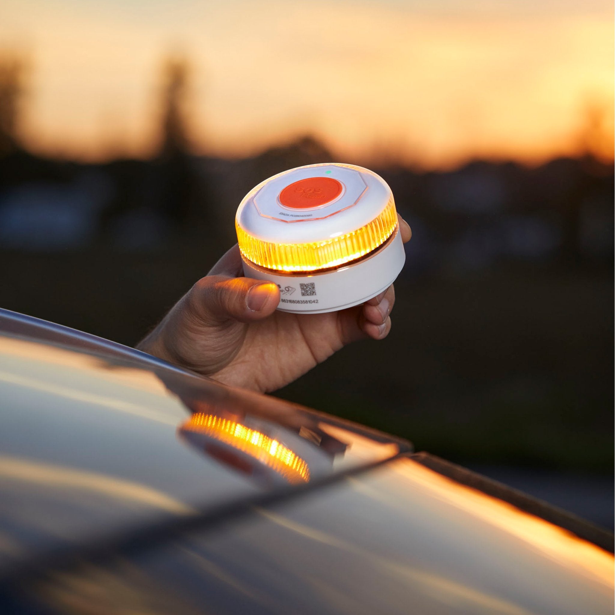 Baliza SOS FLASH EVO V16 IoT Conectada y Certificada DGT