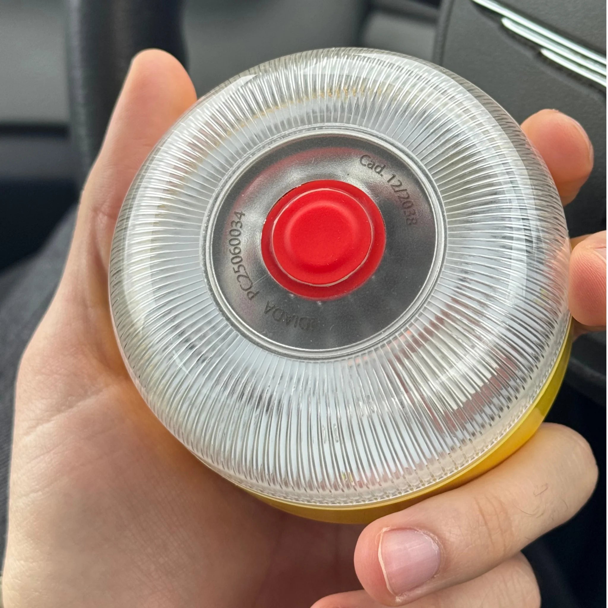 Baliza V16 Isse Safety Light Homologada y Conectada por DGT